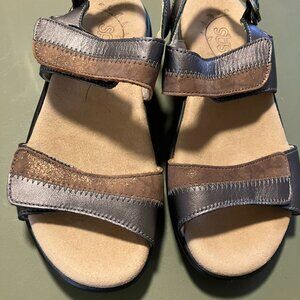 SAS Womens NUDU Hazel sandal 6.5 WW